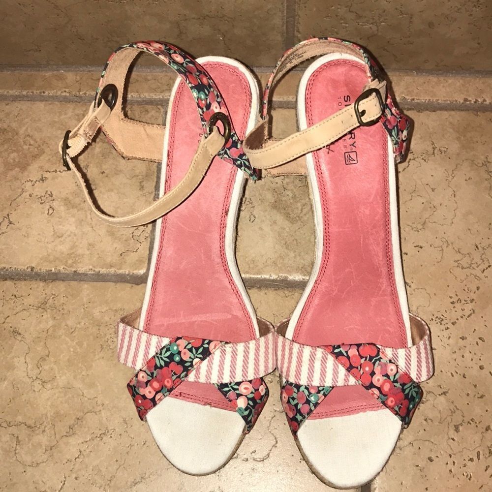 ✨Sperry Floral & Striped Saylor Wedges 11 & 12